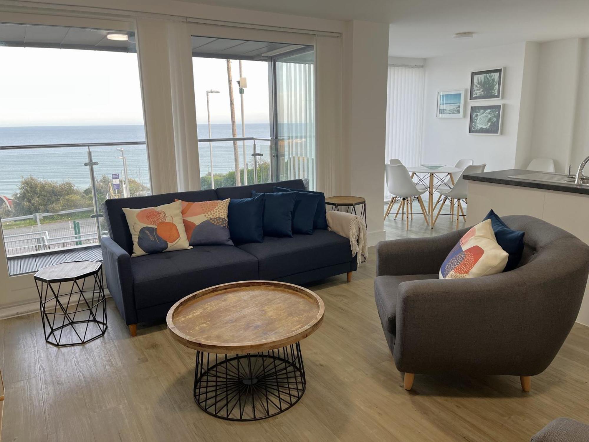 Seaview West Coast - Exceptional - 2 Bedrooms Sleeps 5 -Stunning Sea Views - 500 Metres To Beach Bournemouth Exteriér fotografie